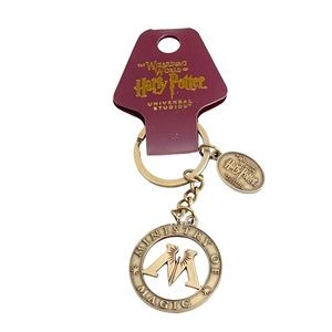 Universal Studios Harry Potter Ministry if Magic Keychain